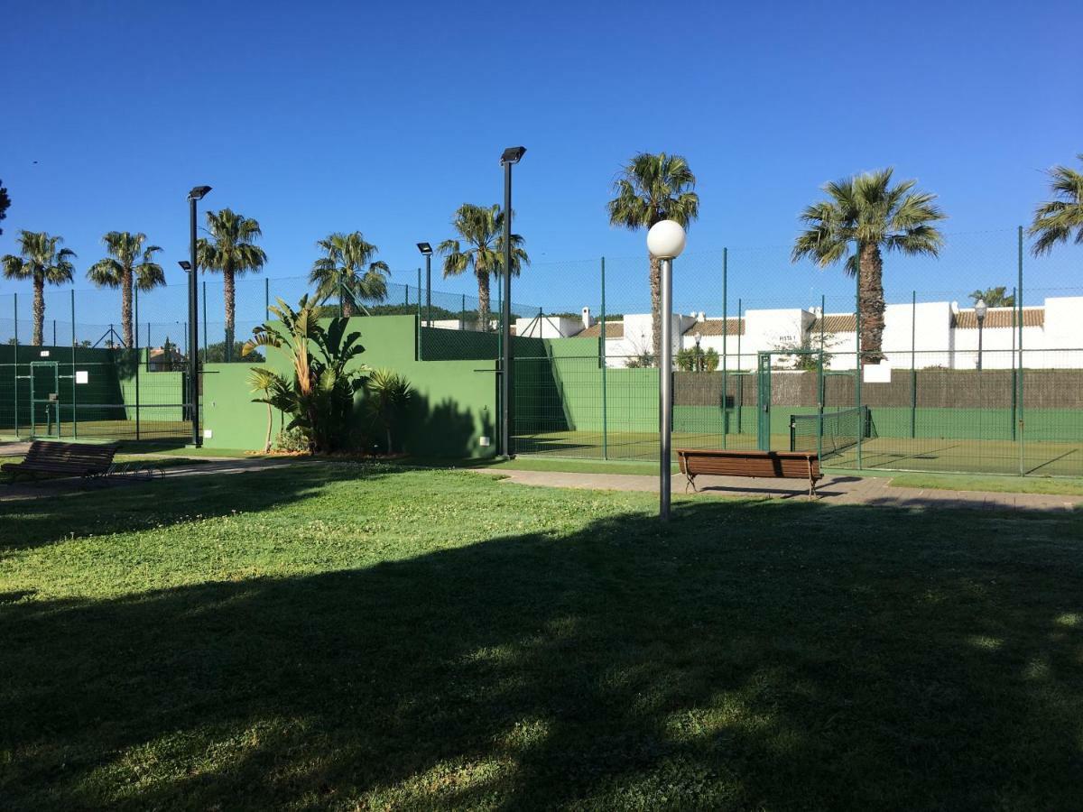 チクラナ・デ・ラ・フロンテーラ Novo Sancti Petri - Adosado Residencial El Trebol - Chiclanaヴィラ エクステリア 写真
